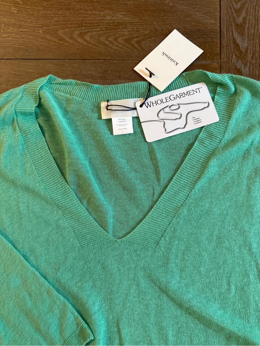 Knititude WHOLEGARMENT 100% Cotton V-Neck Sweater Mint Green L NWT - Picture 3 of 4